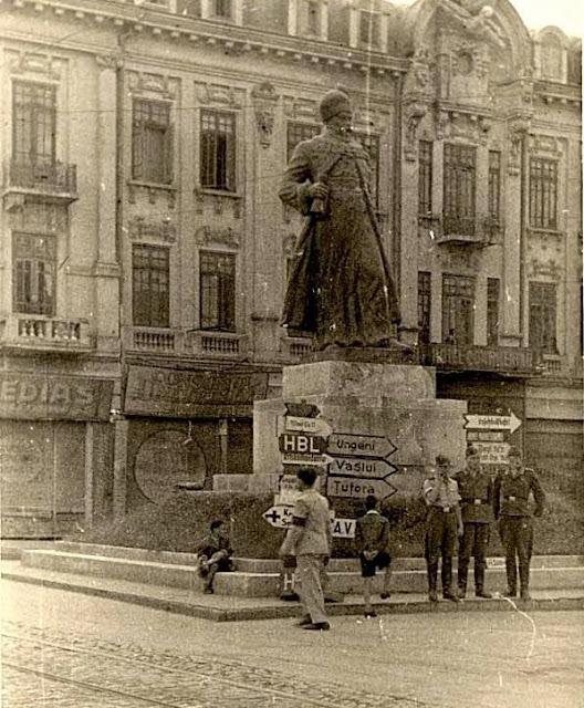 Statuie Vasile Lupu Iasi