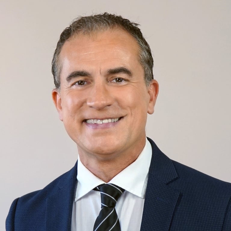 Giuliano Ciabatta bilingual creative producer and AI content evaluator