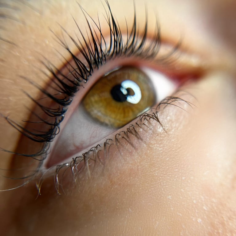 Lash Lifting made by destheticsalon