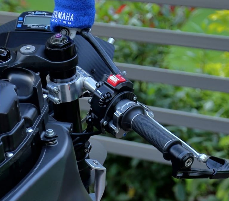 Yamaha R9 Jetprime throttle