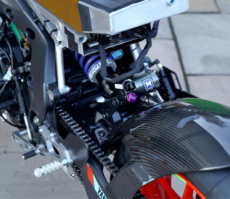 Yamaha R9 Maxton shock