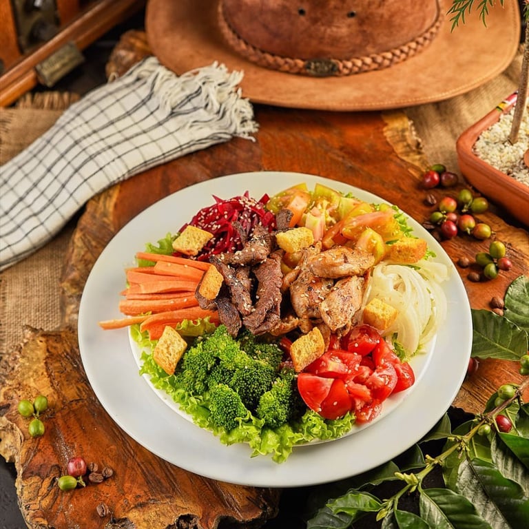 Delicioso Almuerzo en el Restaurante del Hotel Palmas de Santa Helena en Quimbaya Quindío