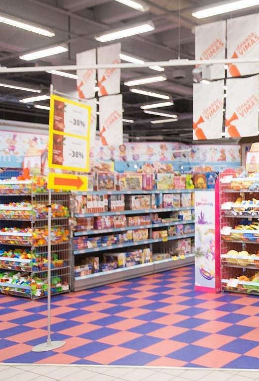 spalvotos vinilinės grindys