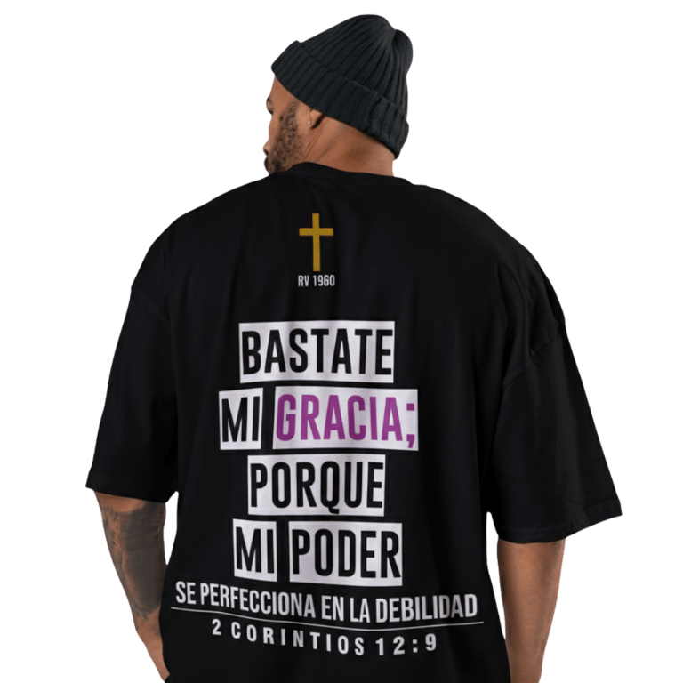 Remera negra premium Escrito Está diseño urbano.