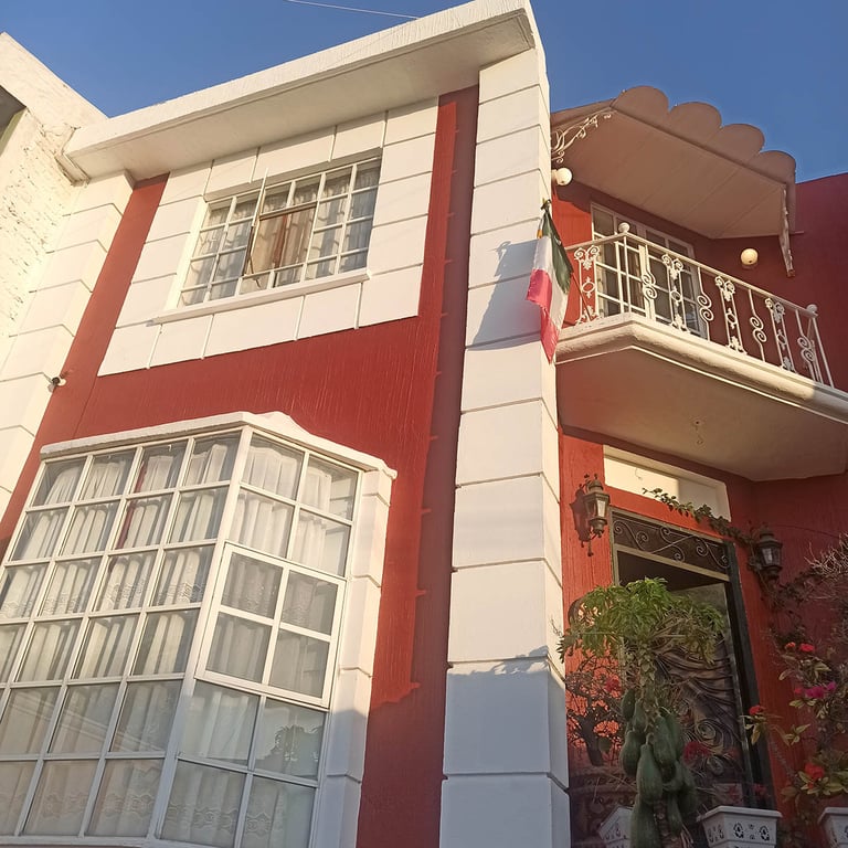casa en venta de 2 pisos en Tejeda, Qro
