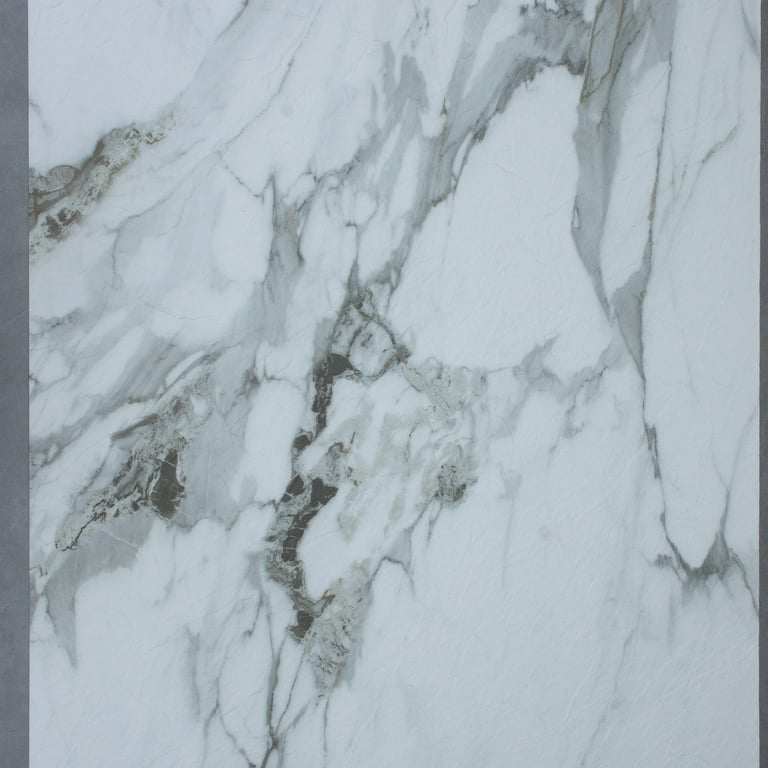 Calacatta sinoflexistone featuring a pristine white base with dramatic, flowing grey veining