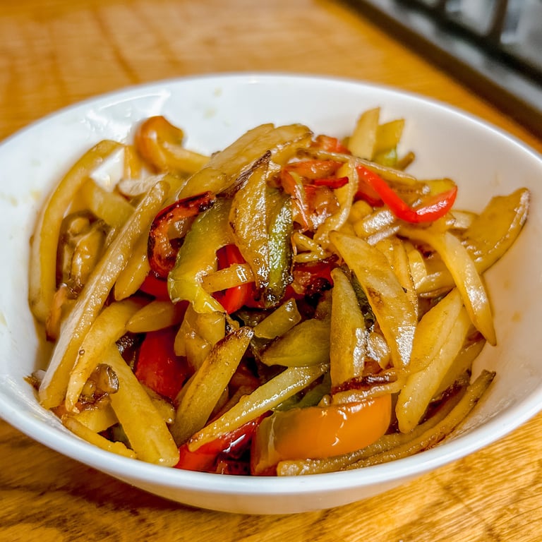 Patate saltate agropiccanti | © Cookingwiththehamster