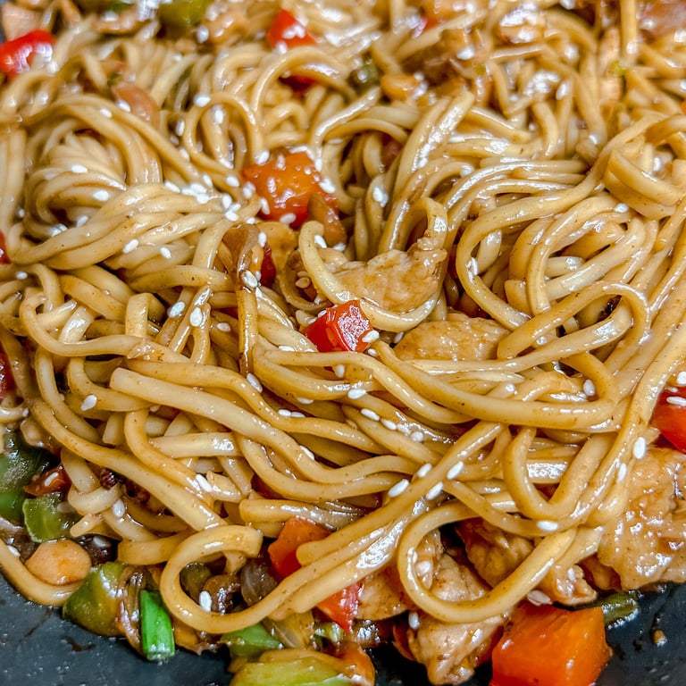 Kung Pao noodles | © Cookingwiththehamster
