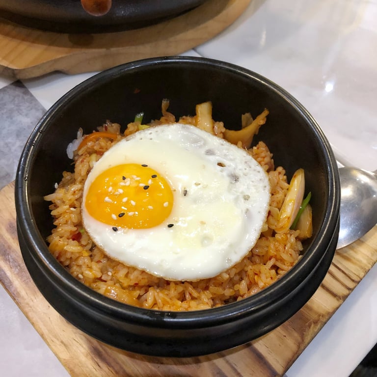 Yakiniku master | © Cookingwiththehamster