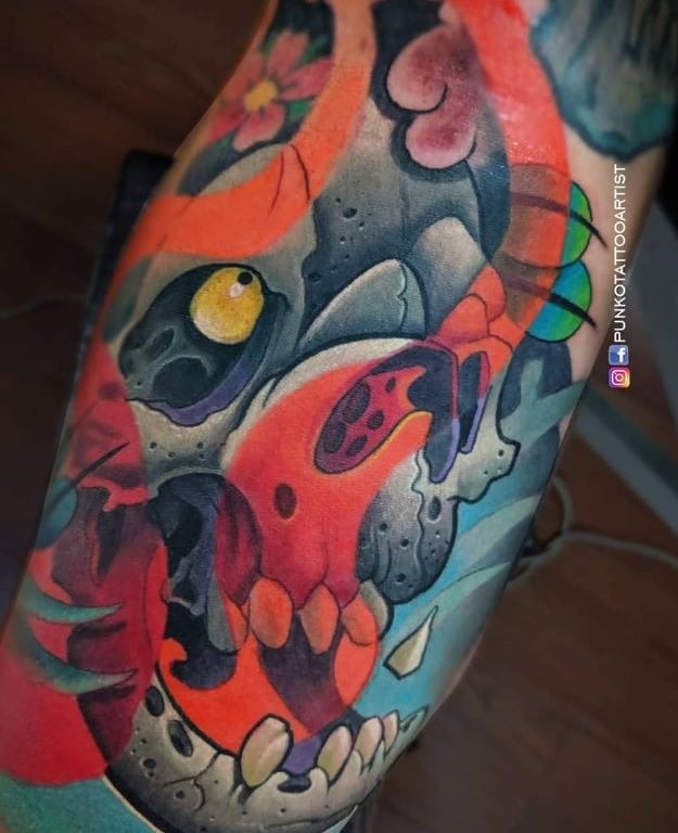 tatuaje de calavera estilo newschool.Pieza terminada en el antebrazo, realizada por **Punkotattooartist en Barcelona**.