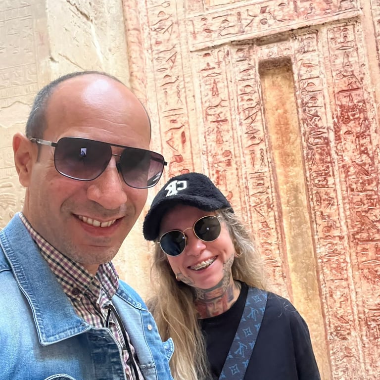 con mi guia turistico hadi de egiptotur