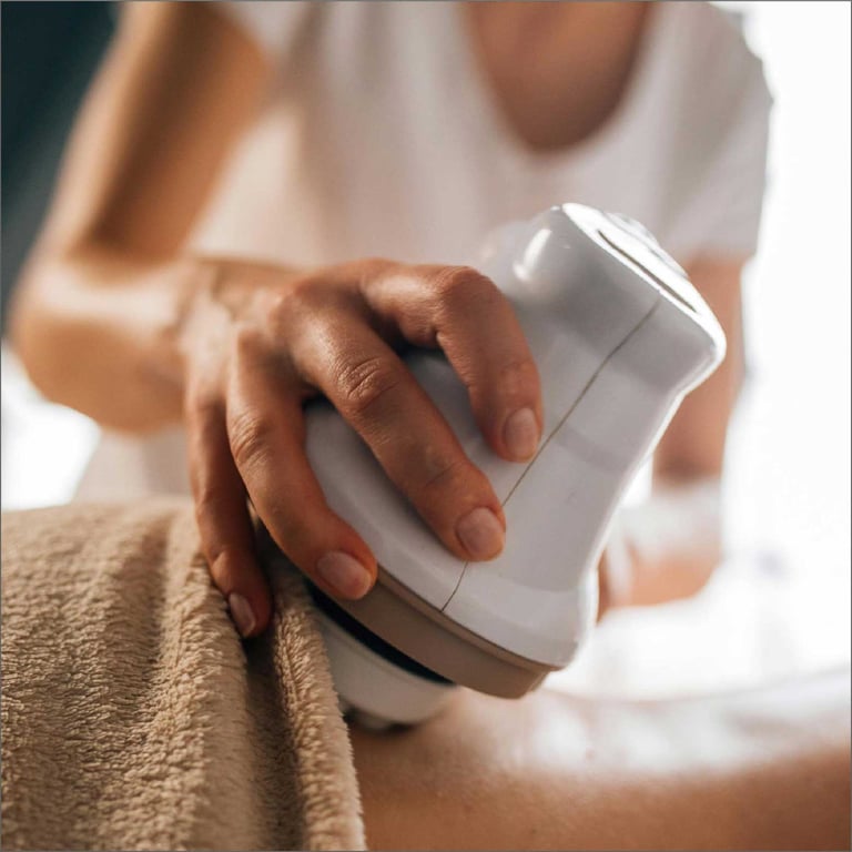 tratamiento de belleza con aparatos holistico y natural en ibiza