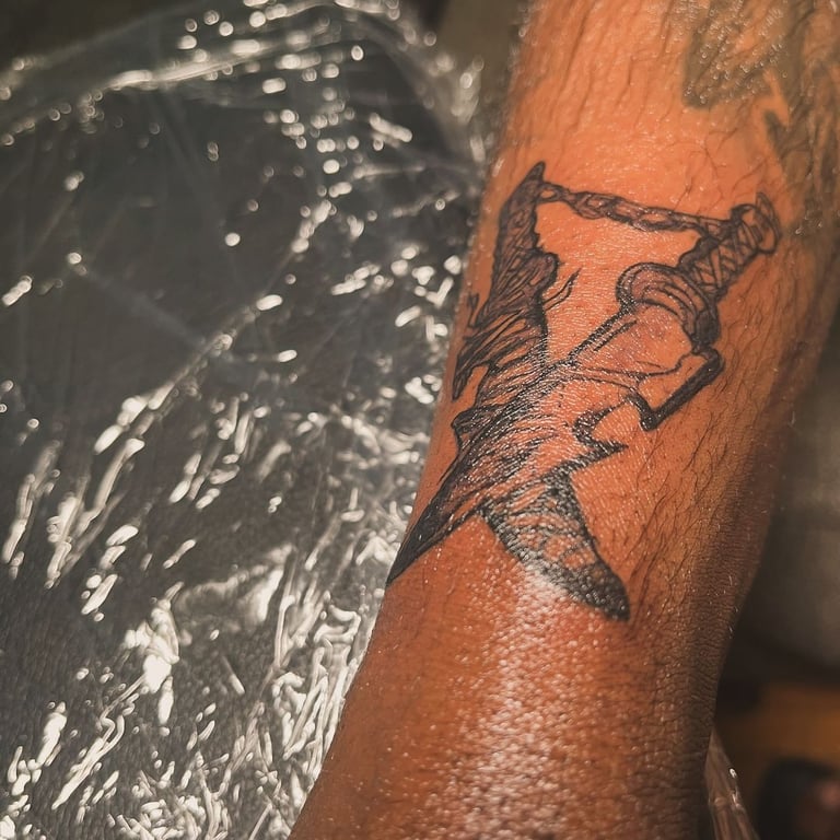 dagger tat