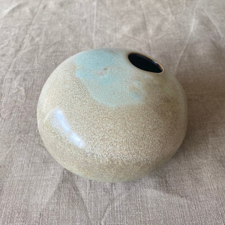 vase turquoise rond et doux