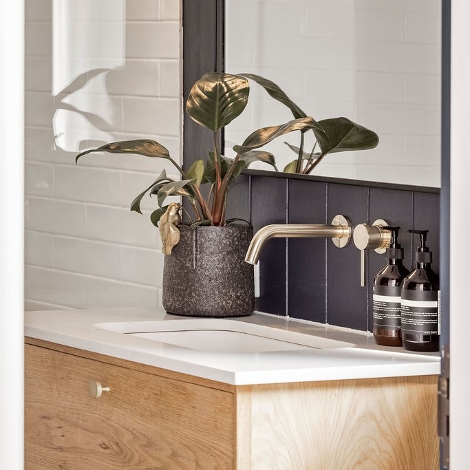 Custom built vanity in ensuite American Oak by Silva Cabinetry