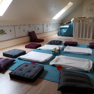 salle d'atelier de massage bébé et bien être