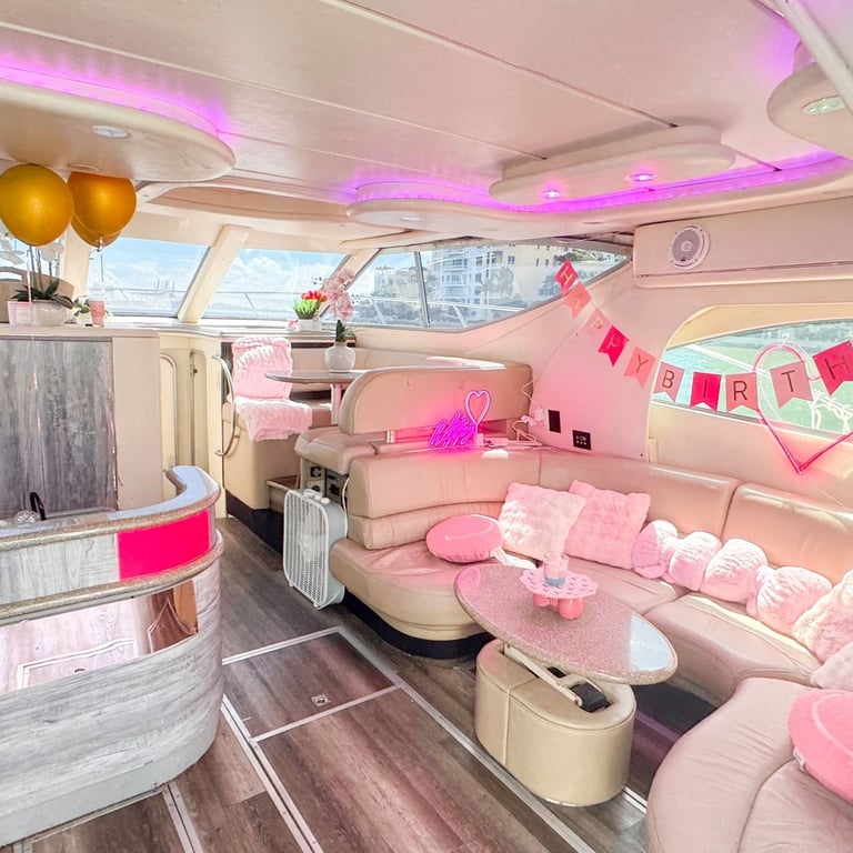 pink yacht rental Miami Maxum flybridge 46FT ideal for parties and social media experiences