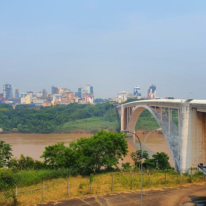 Ponte da Amizade entre Brasil e Paraguai