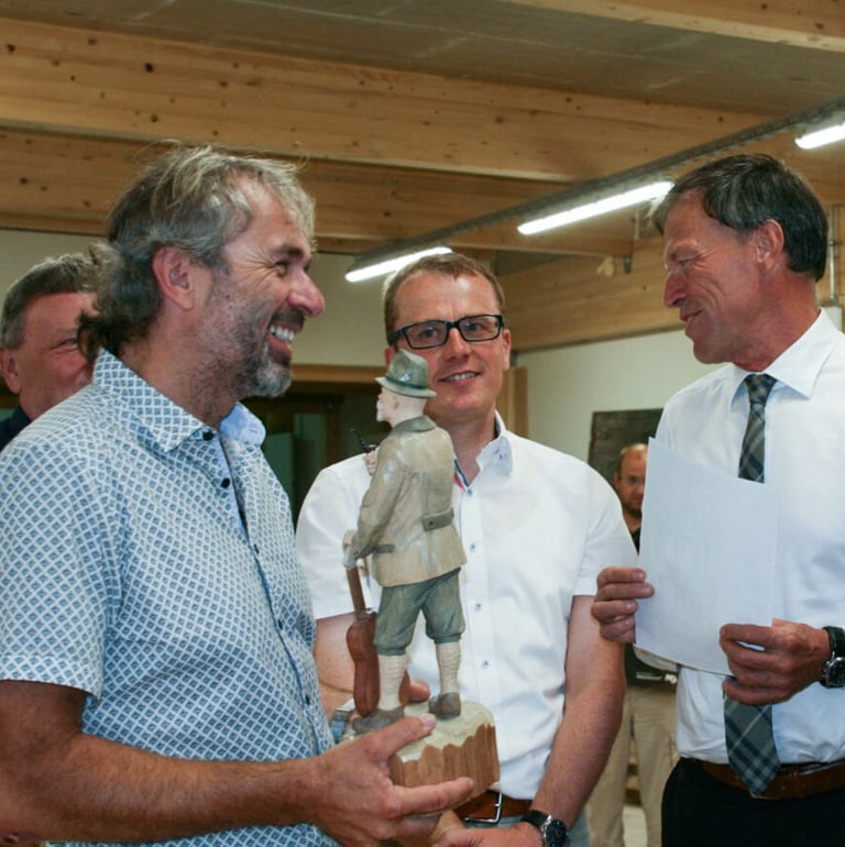 Der Landtagspräsident Dr. Matthias Rößler zusammen mit dem Bundestagsabgeordneten Alexander Kraus im