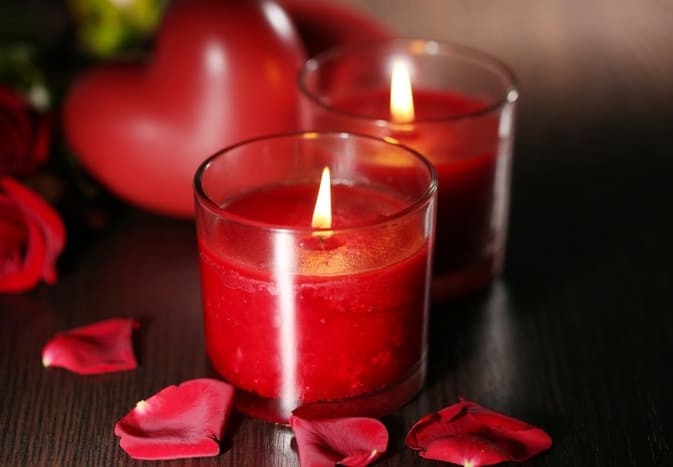 Velas y corazon amarre de amor
