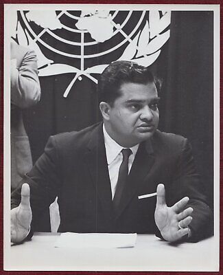 Major Indar Jit Rikhiye taking meeting in UN as peacemaker