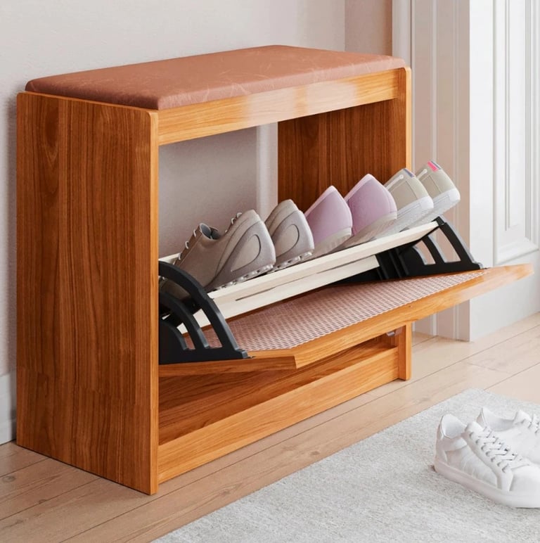 Sapateira Banco Plenitude Com Prateleira E Porta Basculante Detalhe Rústico em Ratan