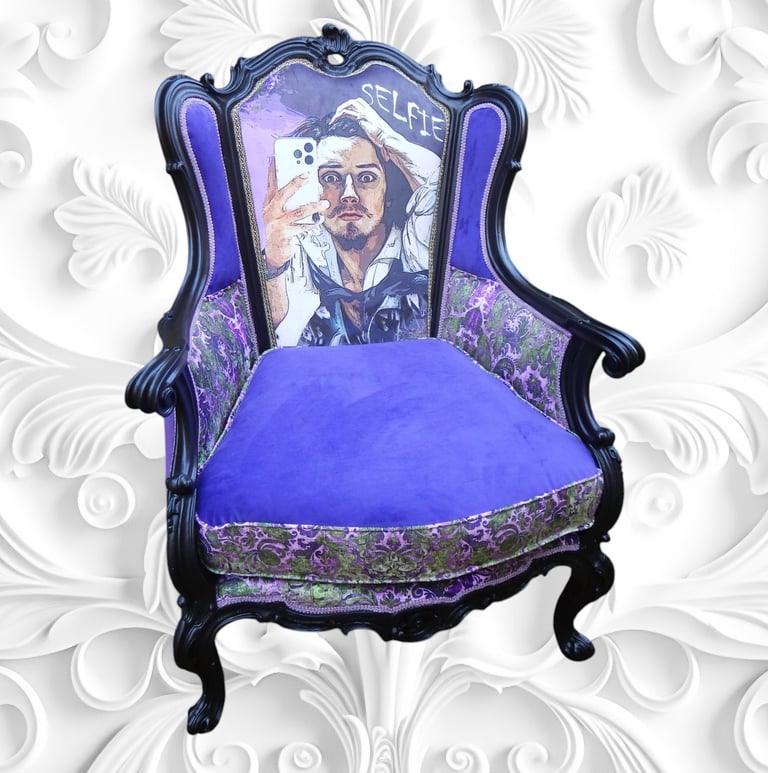 Fauteuil bergère velours, dossier création d'après le tableau le désespéré de Courbet