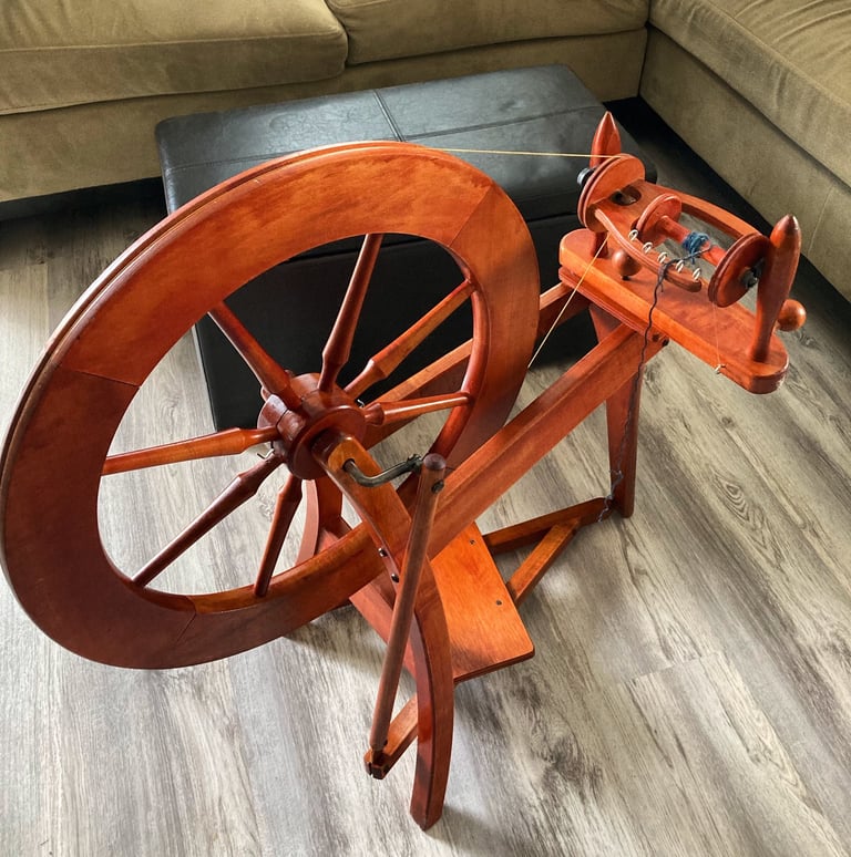 Ashford Traditional Spinning wheel from the 1970s