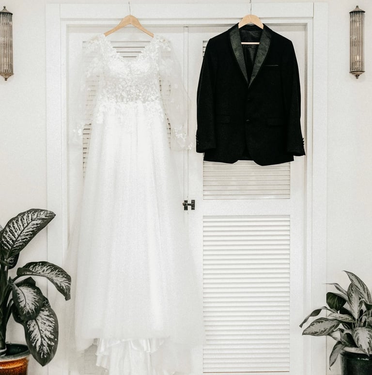 luxury web design for wedding professionals: weddign floral designers, wedding bands, wedding and event planners, caterers