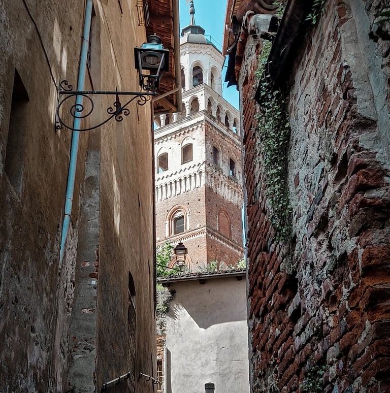 visit saluzzo - piemonte italy
