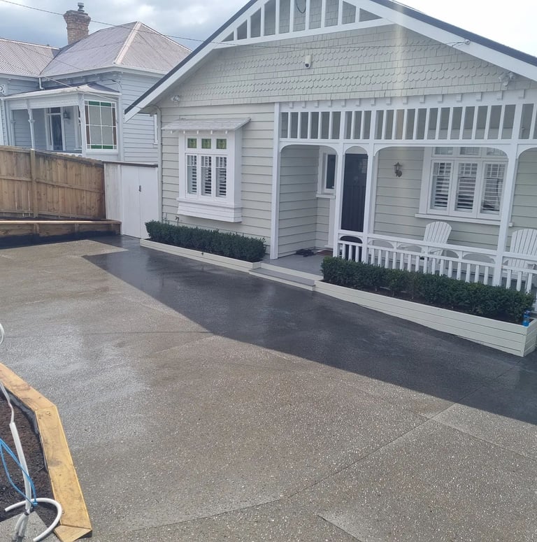 Concrete driveway North Shore Auckland Findlay Residential