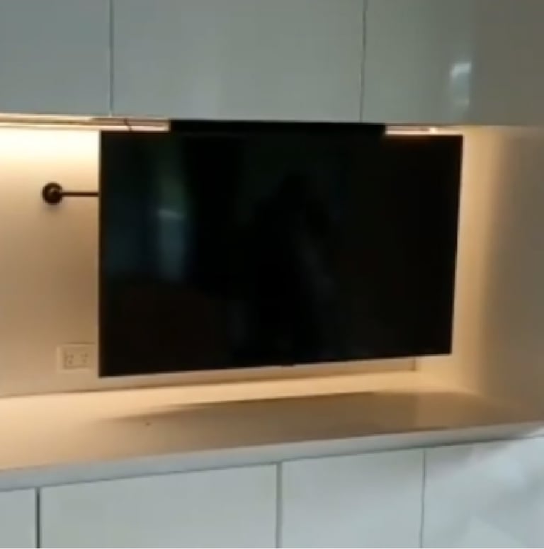 sistema descensor para tv