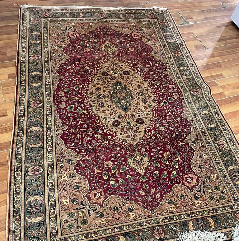 Antika Halı Satmak İstiyorum