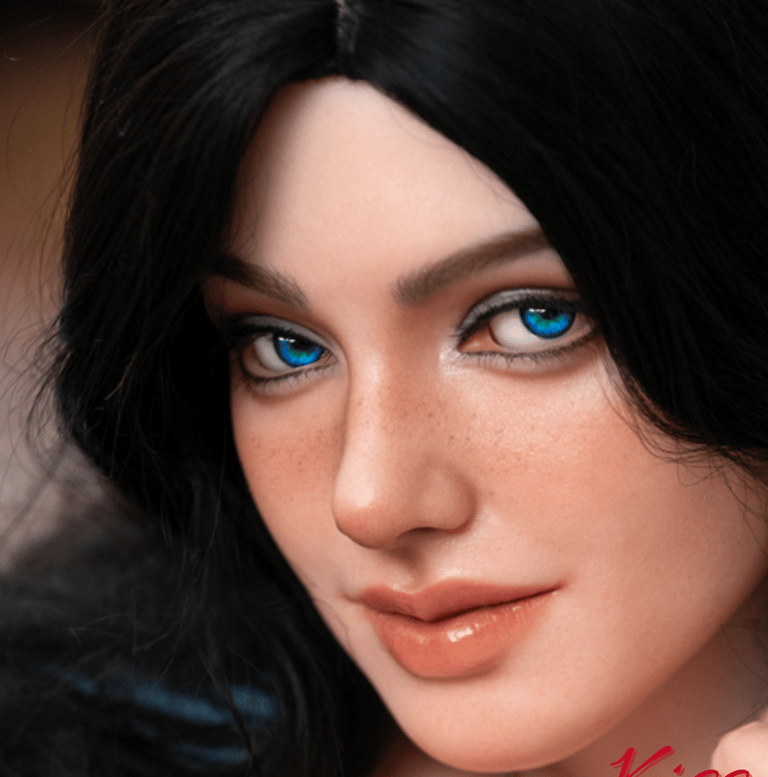 sex doll Ivy from Irontech Doll posing