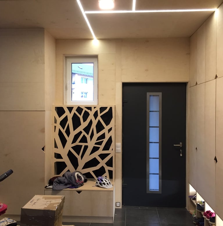 Aménagement d'intérieur. Cache-radiateur conçu sur-mesure.