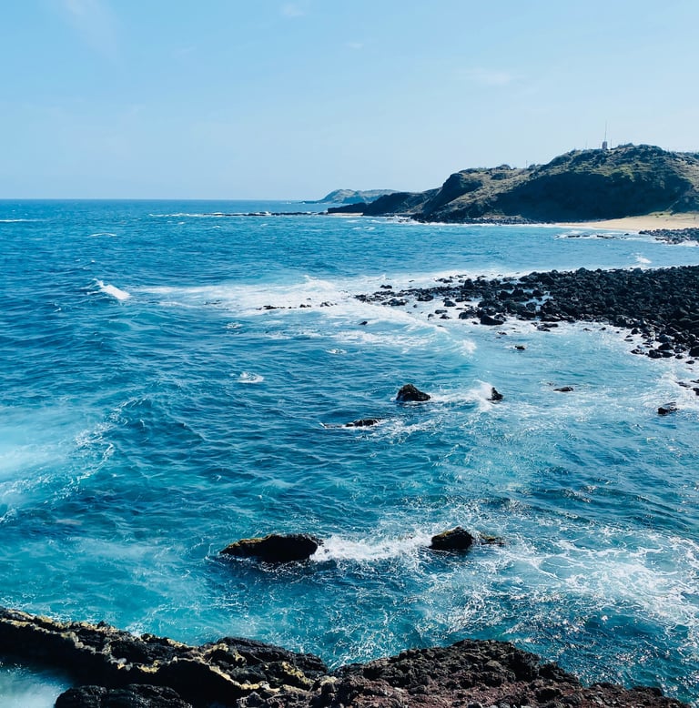 Wietnam, widok na morze z wyspy Phú Quý