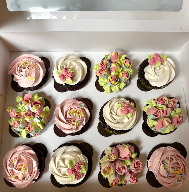 Dozen vegan floral cupcakes