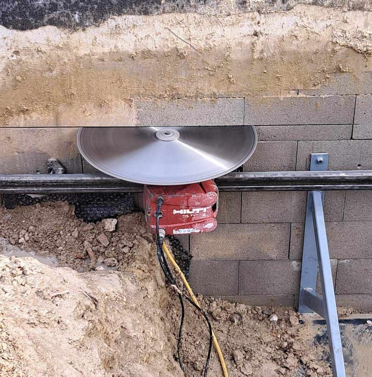 Sík beton- és aszfaltvágás, dilatációs vágás födémvágás, padlóvágás