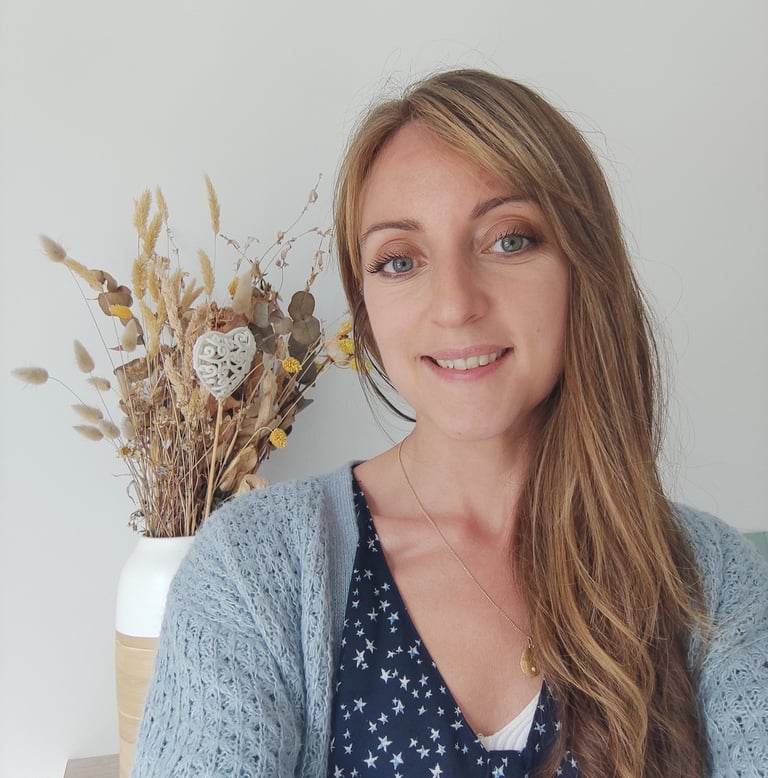 Margot à l'écoute Vence