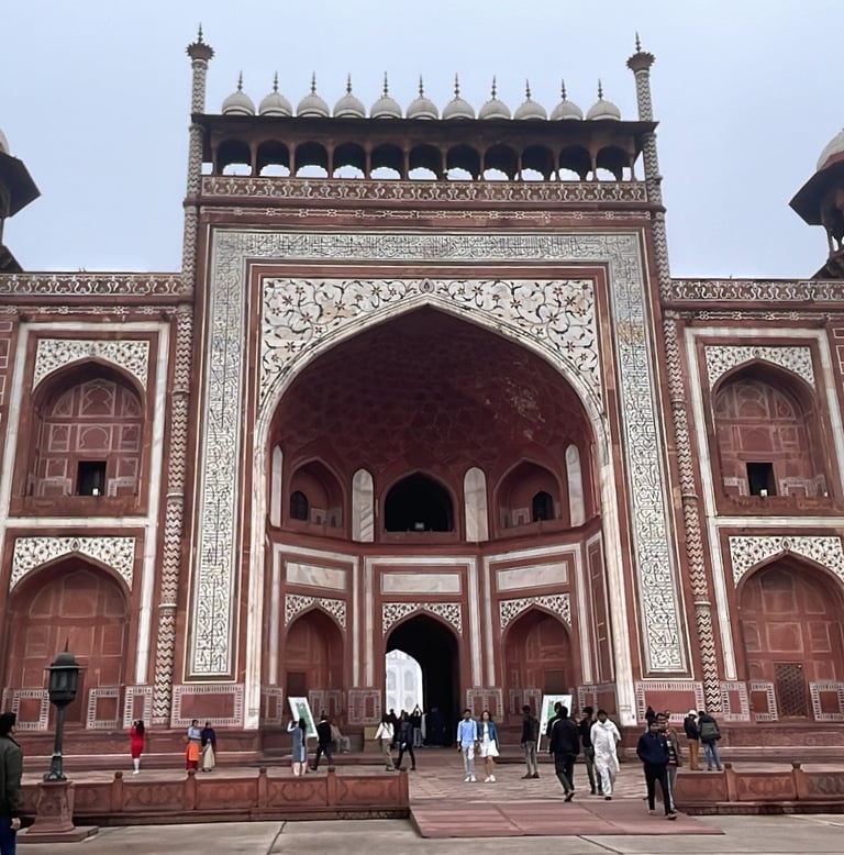 The entrance gate to the Taj Mahal 