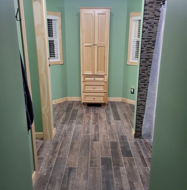 Annick Building Services a Custom room with a closet and a closet with a cabinet