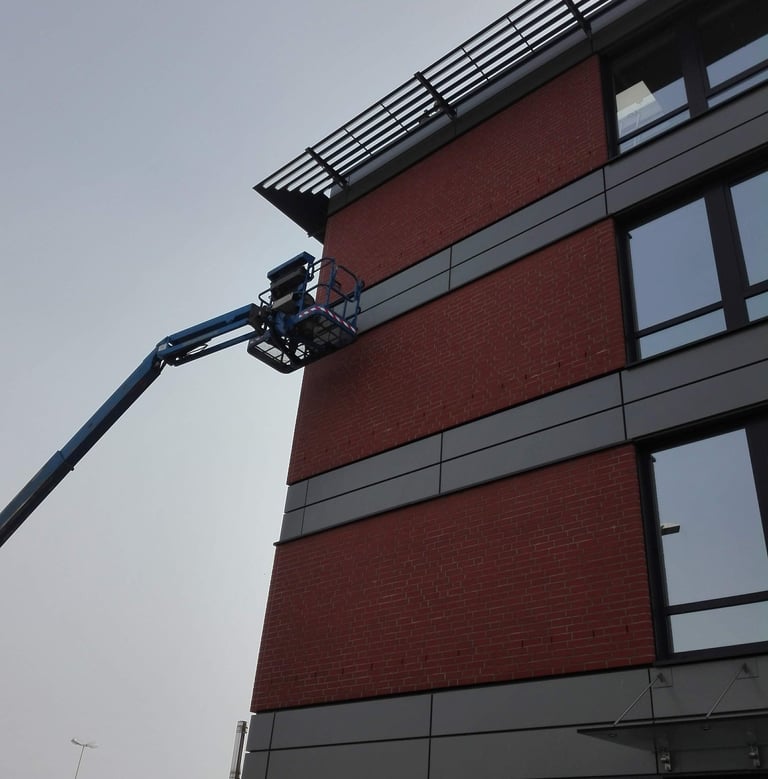 Glasreinigung in Hamburg – immer professionell und zuverässig.
