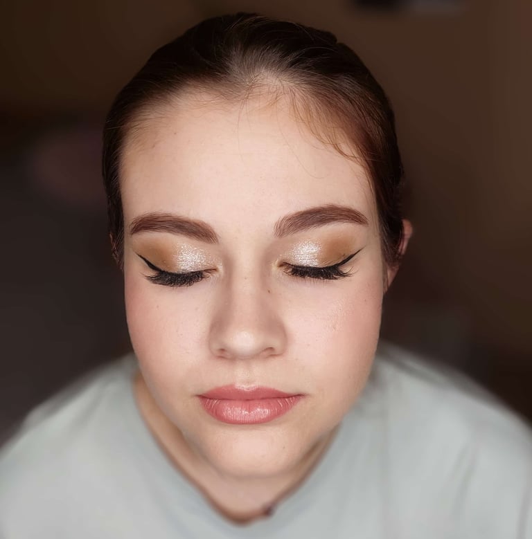 Egyszerűbb Alkalmi smink Vesuprém