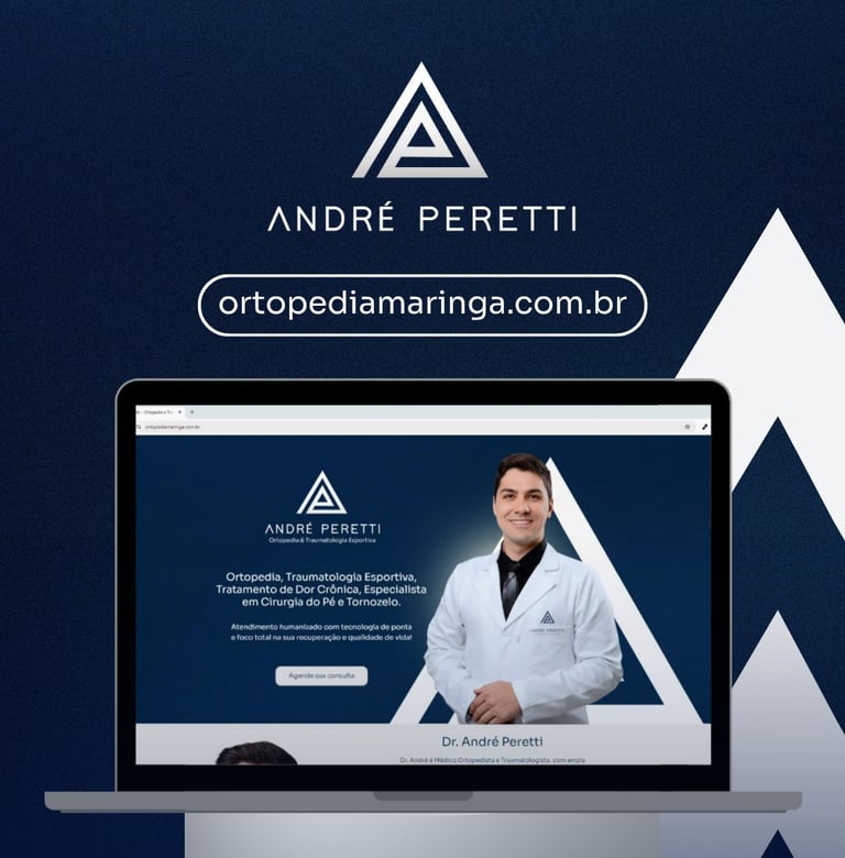 Fundo azul com logotipo triangular André Peretti, site ortopediamaringa.com.br.
