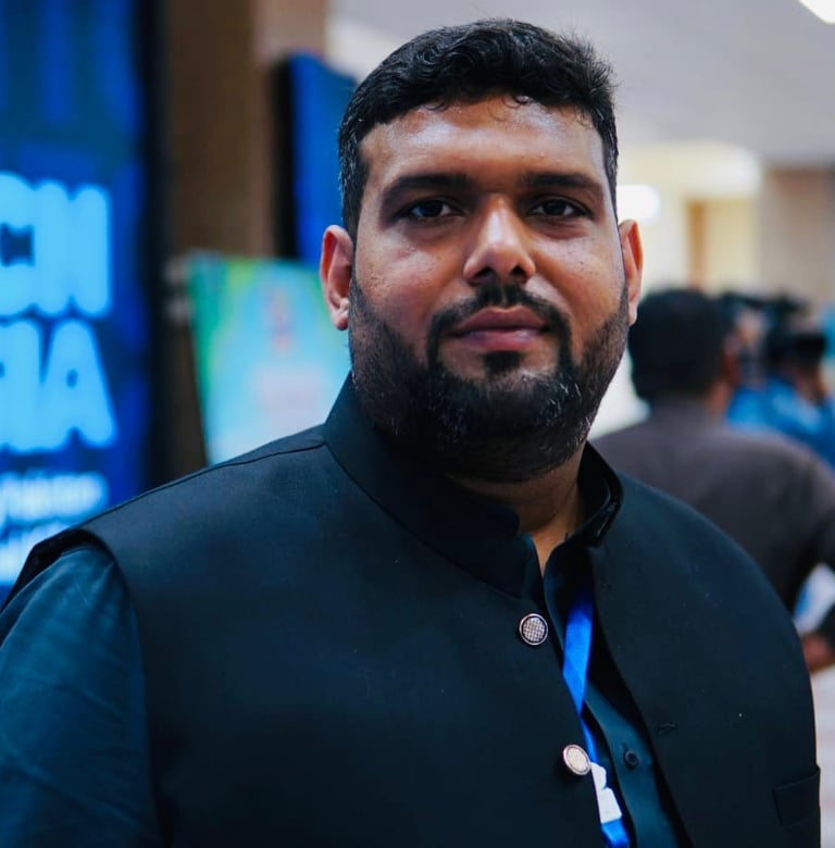 Nadir Qureshi – Pakistani Digital Strategist, Political Visionary & Founder of N2N Solutions