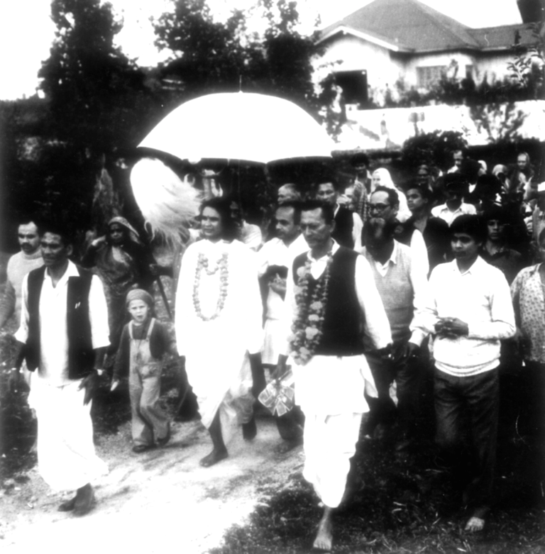 Shri Babaji e Shri Muniraji inaugurano il tempio a Chiliyanaula