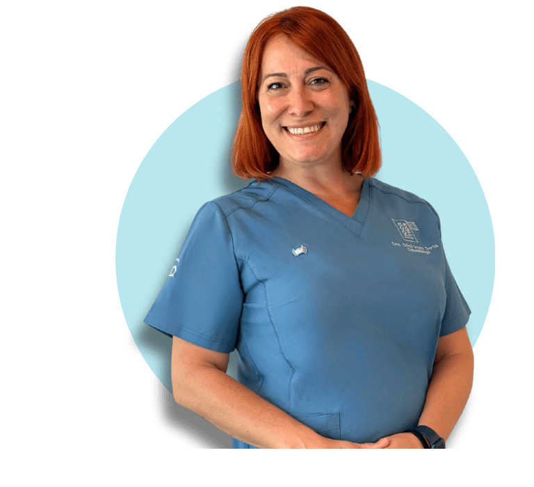 Retrato profesional de la Dra. Dácil Irune Dorta Fernández, especialista en ortodoncia en Bocarriba