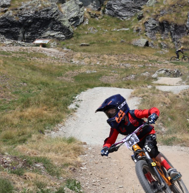Cours de VTT pour enfants à Verbier suisse