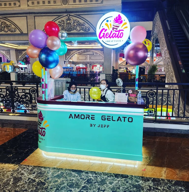La Gelato Franchise Stand