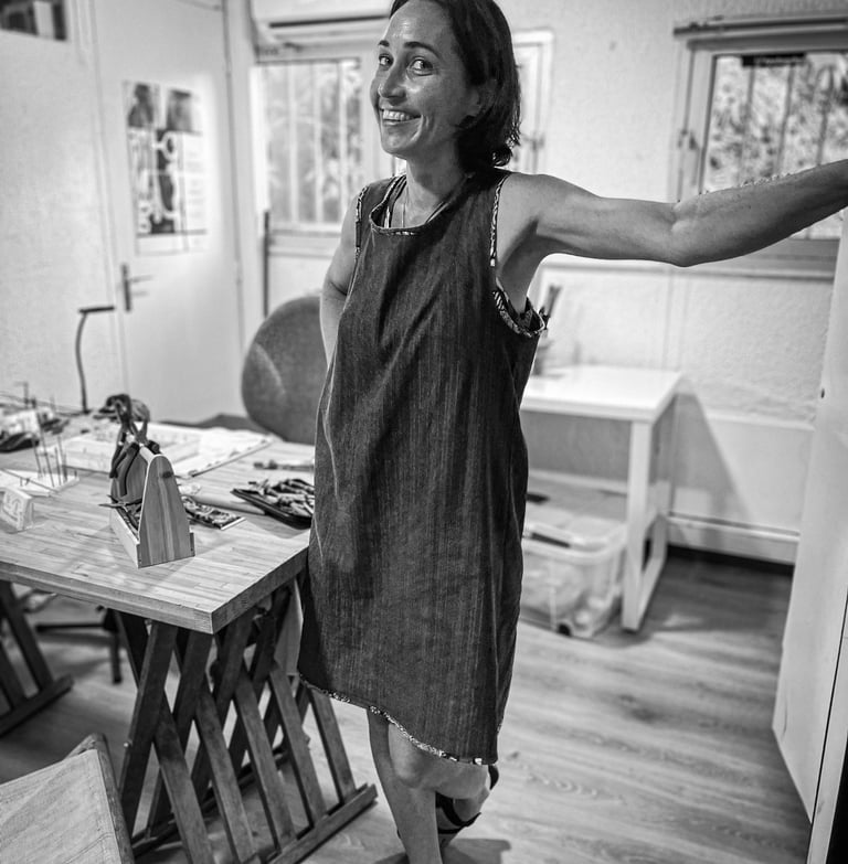 Photo d'océane Chotard dans son atelier